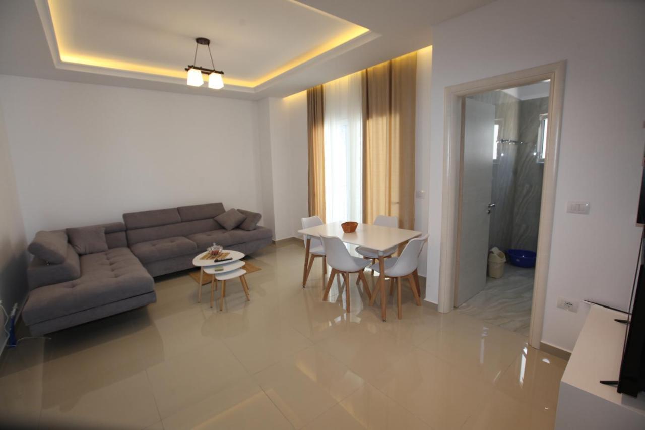 Deda Apartments Sarandë Exterior foto