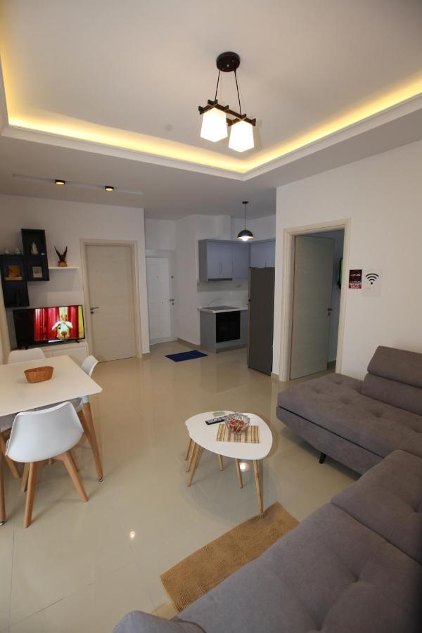 Deda Apartments Sarandë Exterior foto