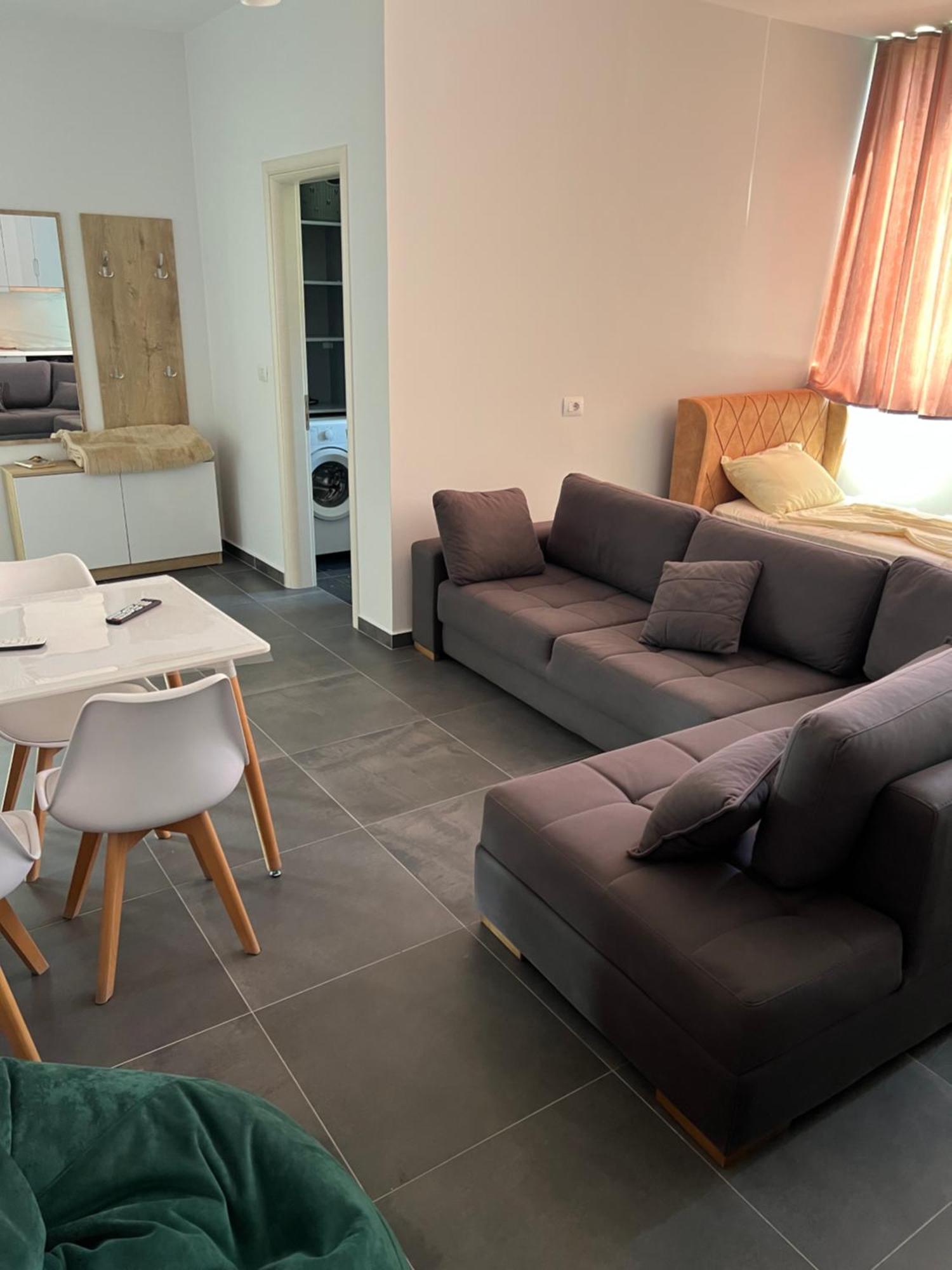 Deda Apartments Sarandë Exterior foto