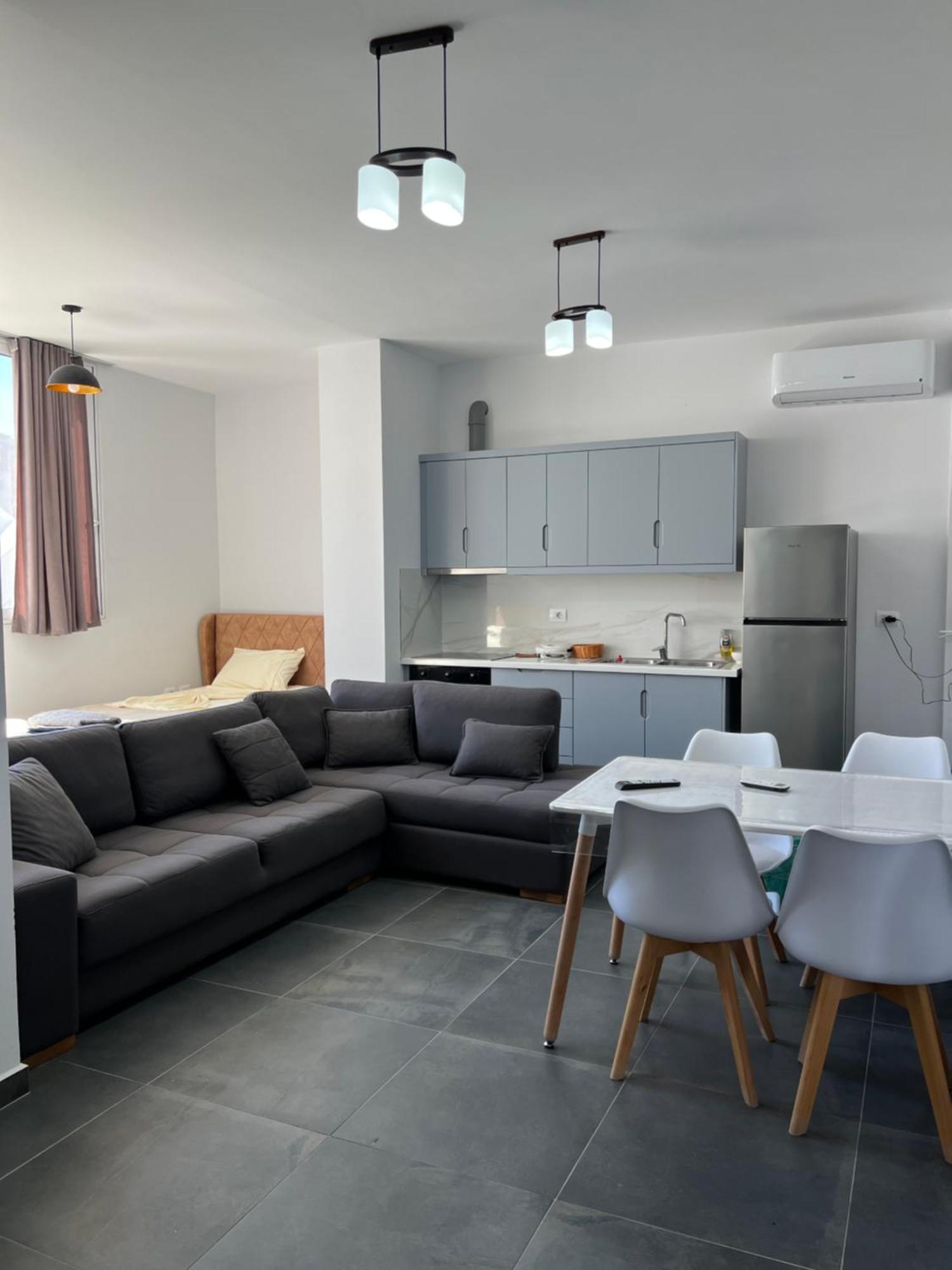 Deda Apartments Sarandë Exterior foto